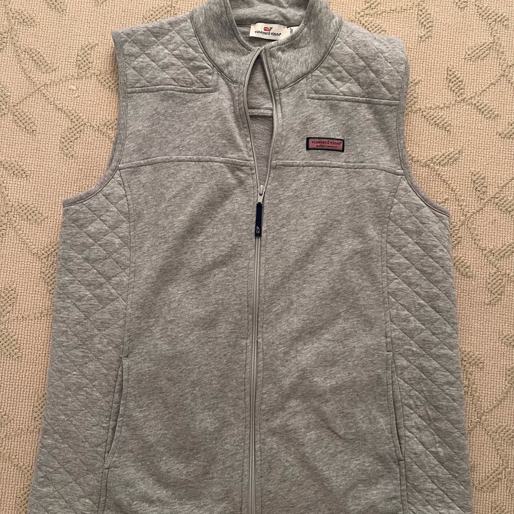 Vineyard Vines Light Gray Quilted Vest
